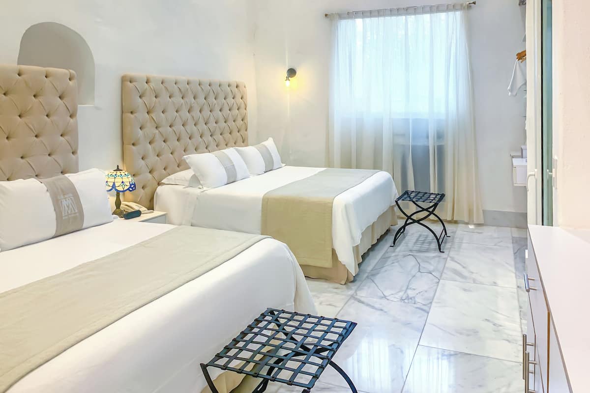 Junior Suite | 1 bedroom, premium bedding, minibar, in-room safe