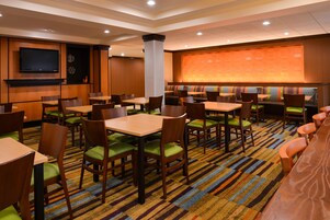 Desayuno continental incluido todos los días 