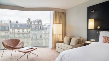 Room, 1 King Bed, City View | Premium bedding, minibar, in-room safe, blackout drapes