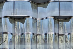 Exterior - Renaissance Paris Arc de Triomphe Hotel (Paris)