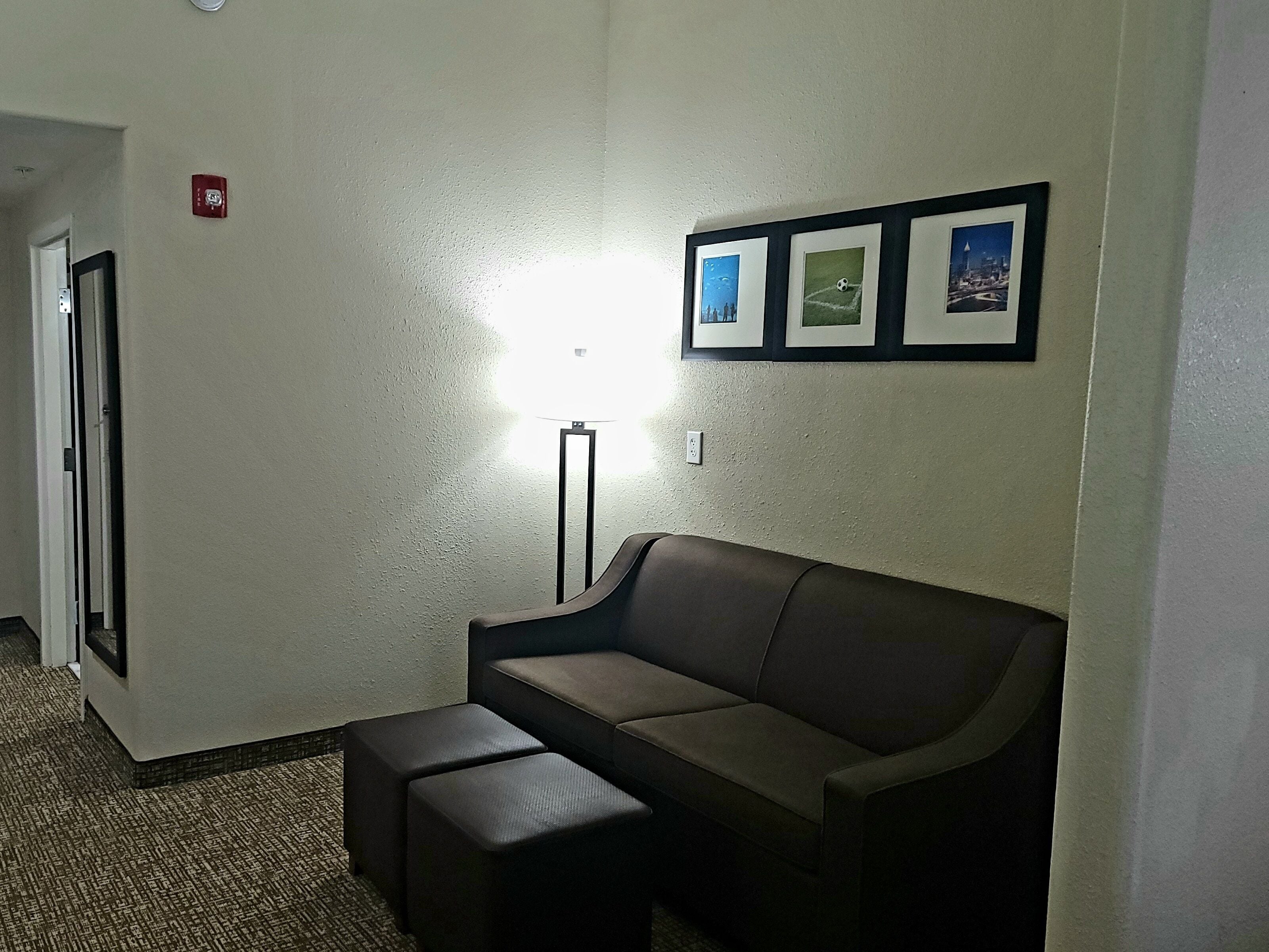 42-inch flat-screen tv with cable channels, tv