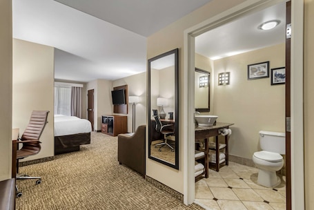Suite, 1 King Bed, Non Smoking | In-room safe, desk, laptop workspace, blackout curtains. Comfort Suites At Kennesaw State University