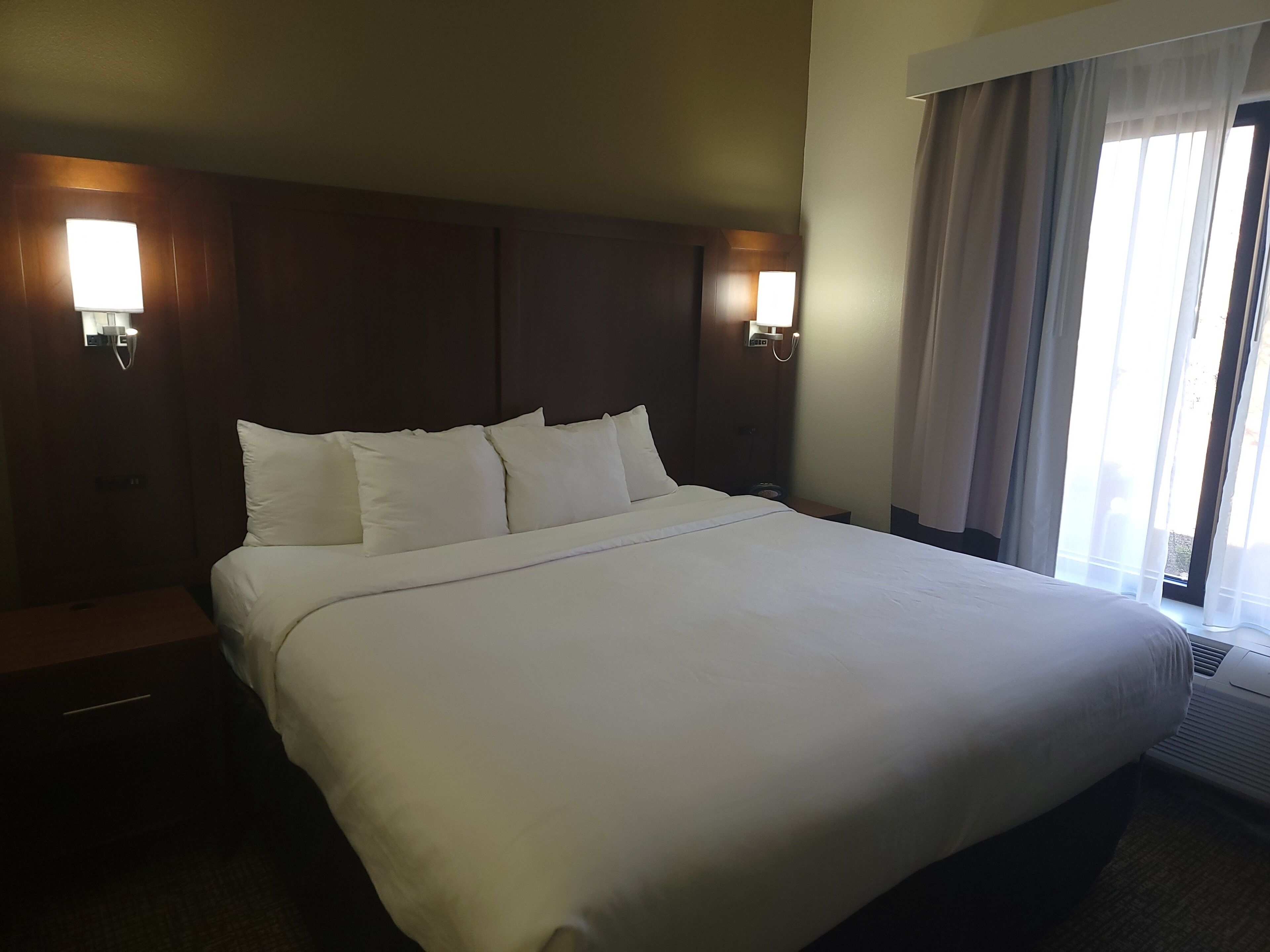 suite, 1 king bed, non smoking | in-room safe, desk, laptop workspace, blackout curtains