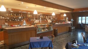 Bar (on property) - Hotel Ristorante Miramonti (Montemignaio)