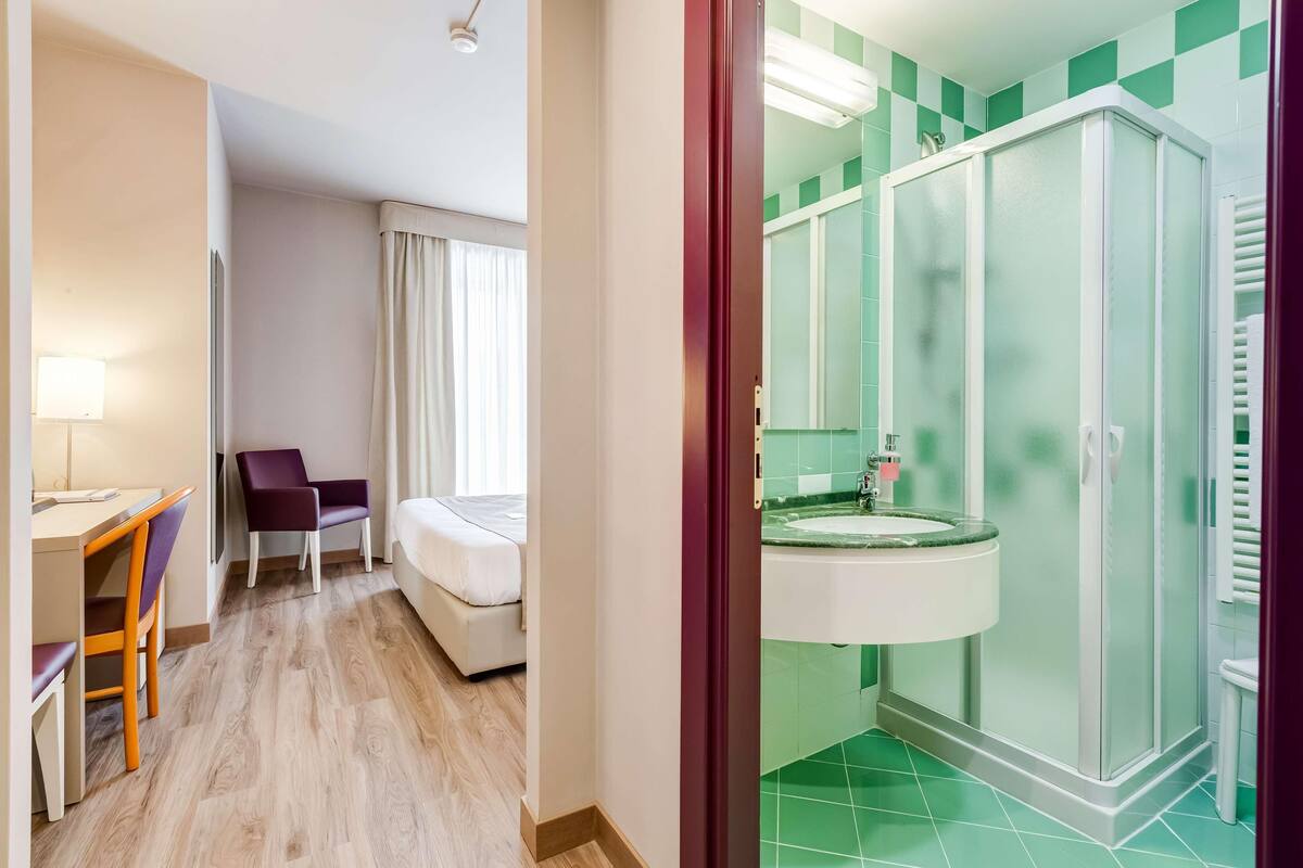 Literie de qualité supérieure, couette en duvet d'oie, minibar
