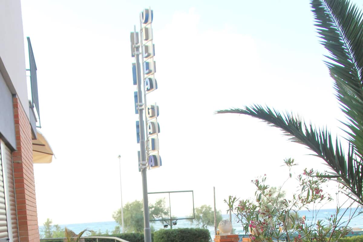 Deluxe Room | Balcony