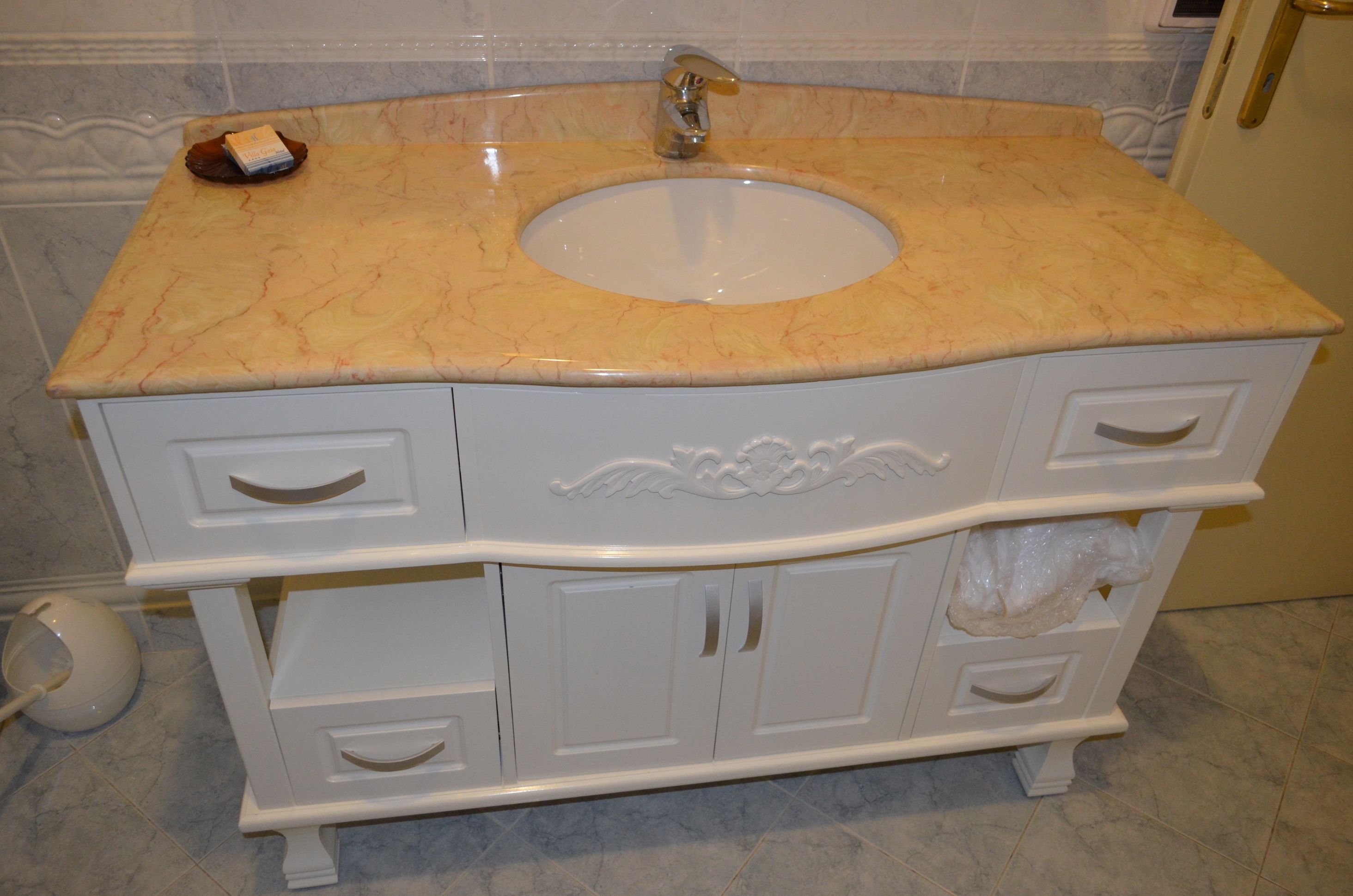 classic room, non smoking, garden view | bathroom | shower, rainfall showerhead, free toiletries, hair dryer