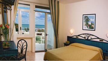 1 bedroom, premium bedding, minibar, in-room safe