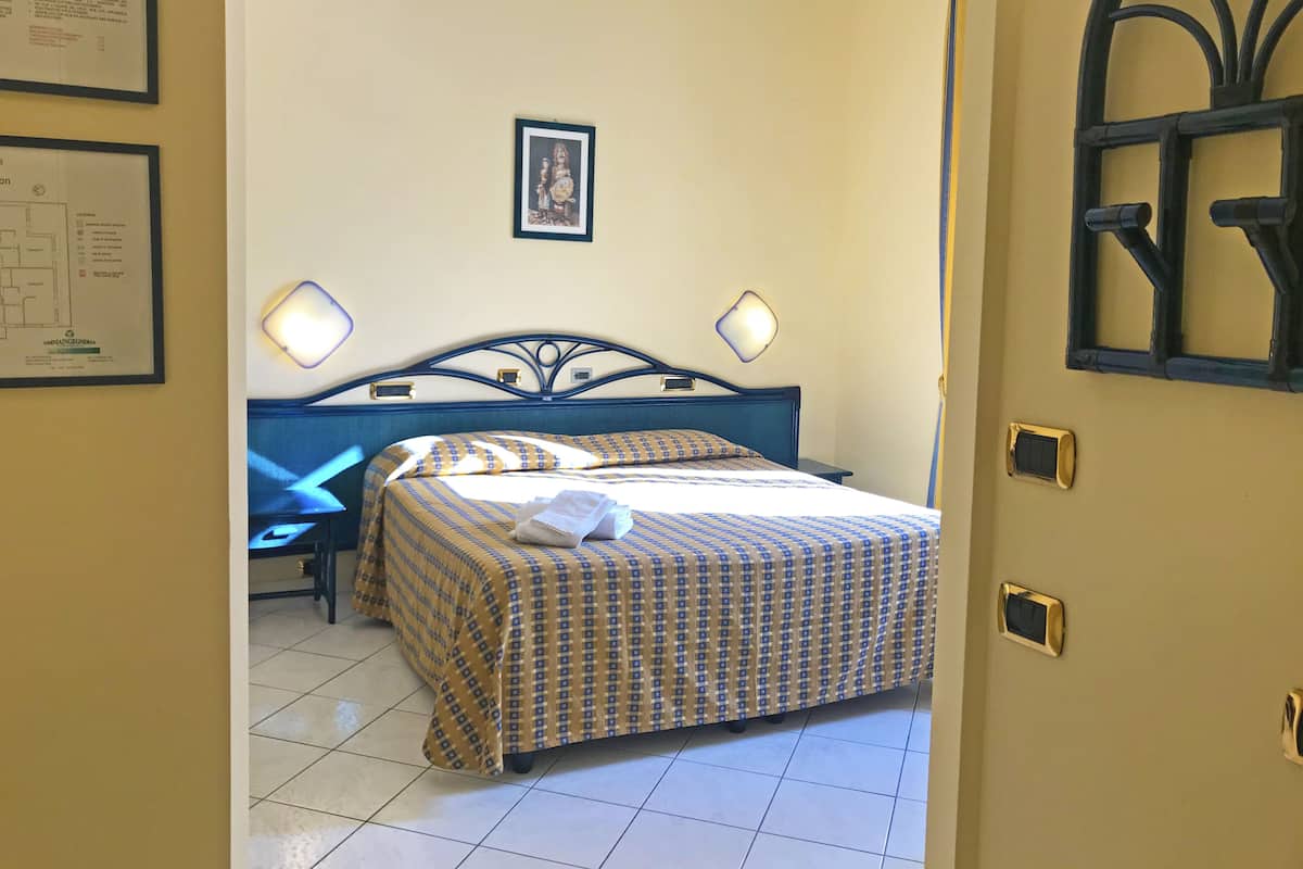 Superior Room, Garden View | 1 bedroom, premium bedding, minibar, in-room safe