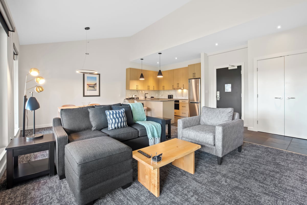 1 Bedroom Rainforest View | 1 bedroom, in-room safe, iron/ironing board, free WiFi