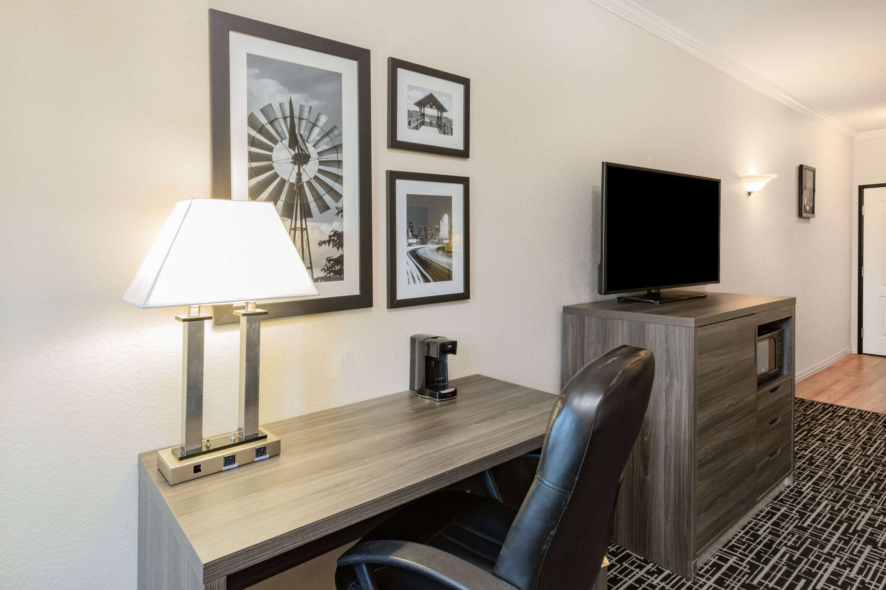 room, 1 king bed, non smoking | premium bedding, desk, laptop workspace, blackout curtains