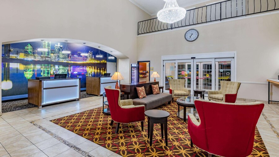 La Quinta Inn & Suites by Wyndham Garland Harbor Point