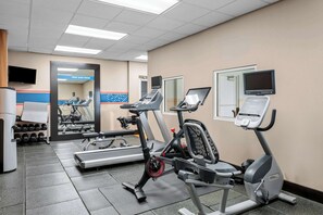 Fitness facility - Hampton Inn & Suites Charlotte Airport (Charlotte)