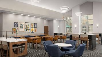 Desayuno buffet incluido todos los días