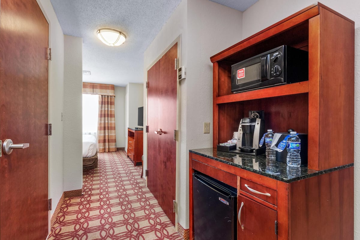 In-room safe, iron/ironing board, free cribs/infant beds, WiFi