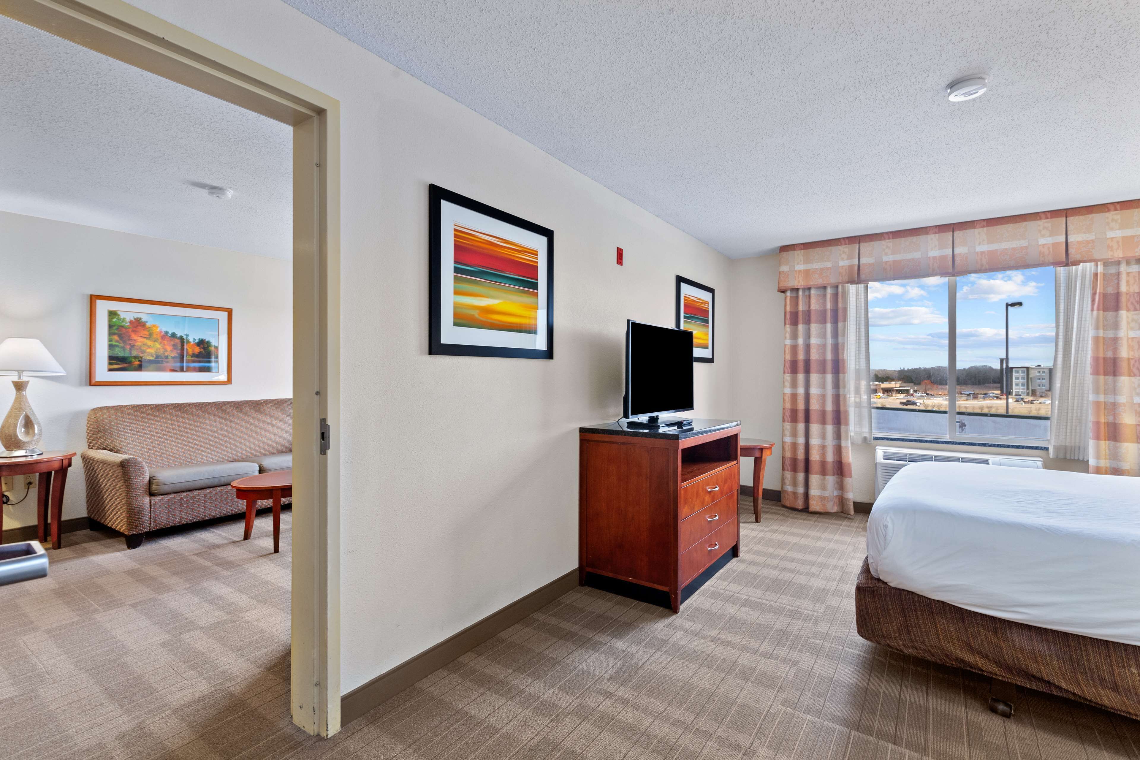 standard room | in-room safe, iron/ironing board, free cots/infant beds, wifi