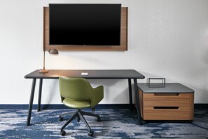 Premium bedding, in-room safe, desk, laptop workspace