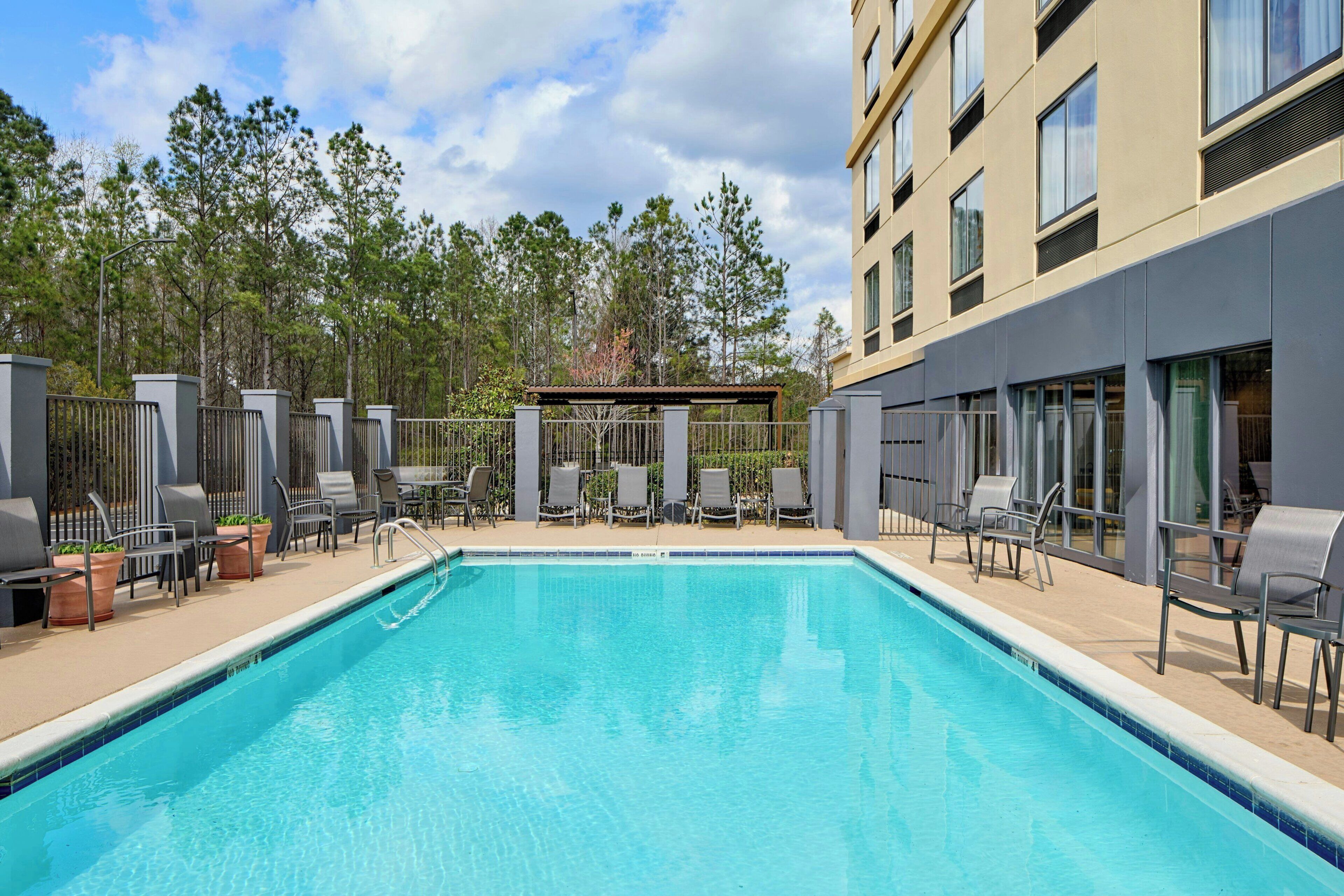 Sesongbasert utendørsbasseng