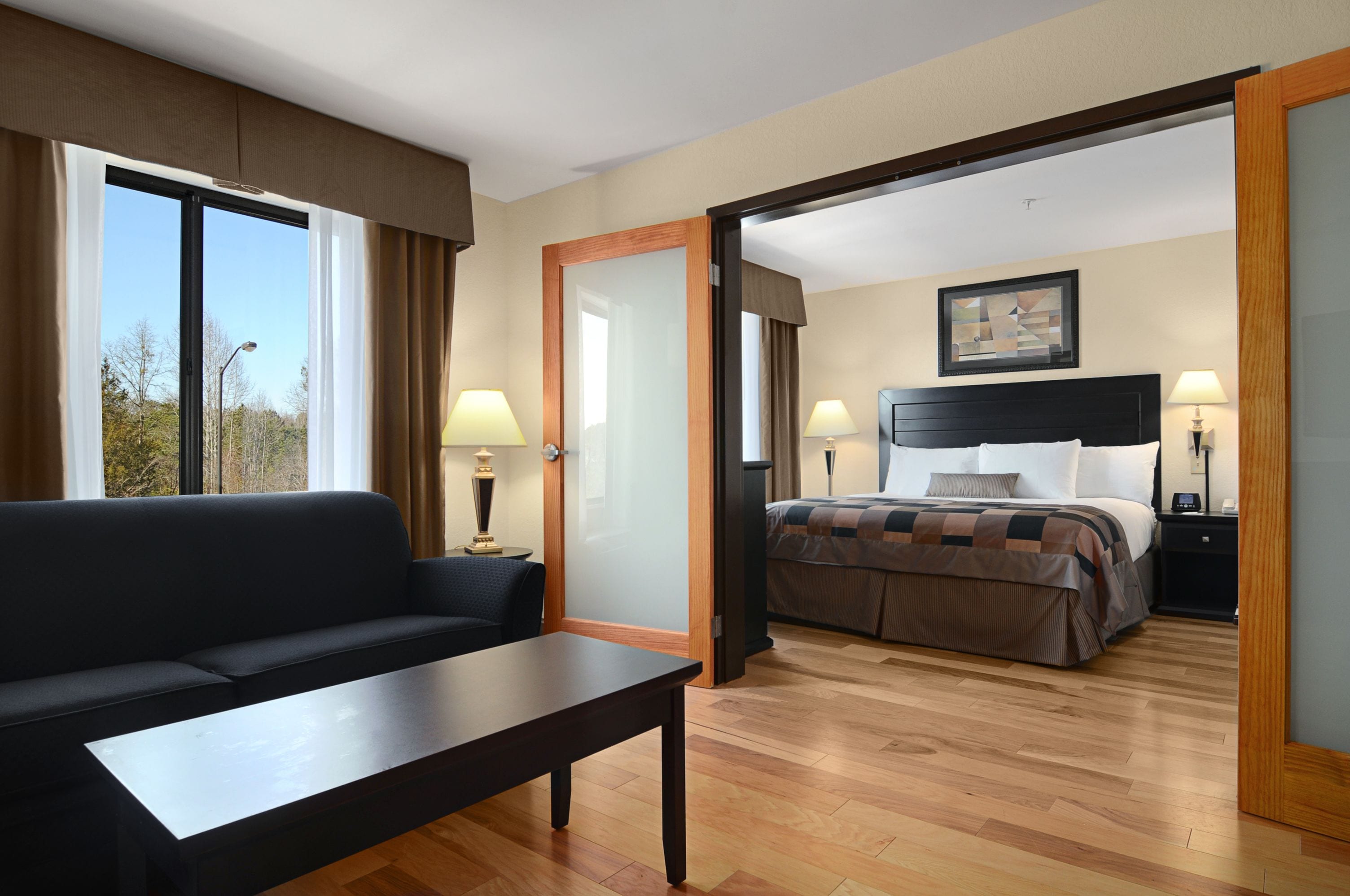 Suite, 1 Bedroom, Non Smoking (1 KINGBED) | Premium bedding, in-room safe, desk, laptop workspace