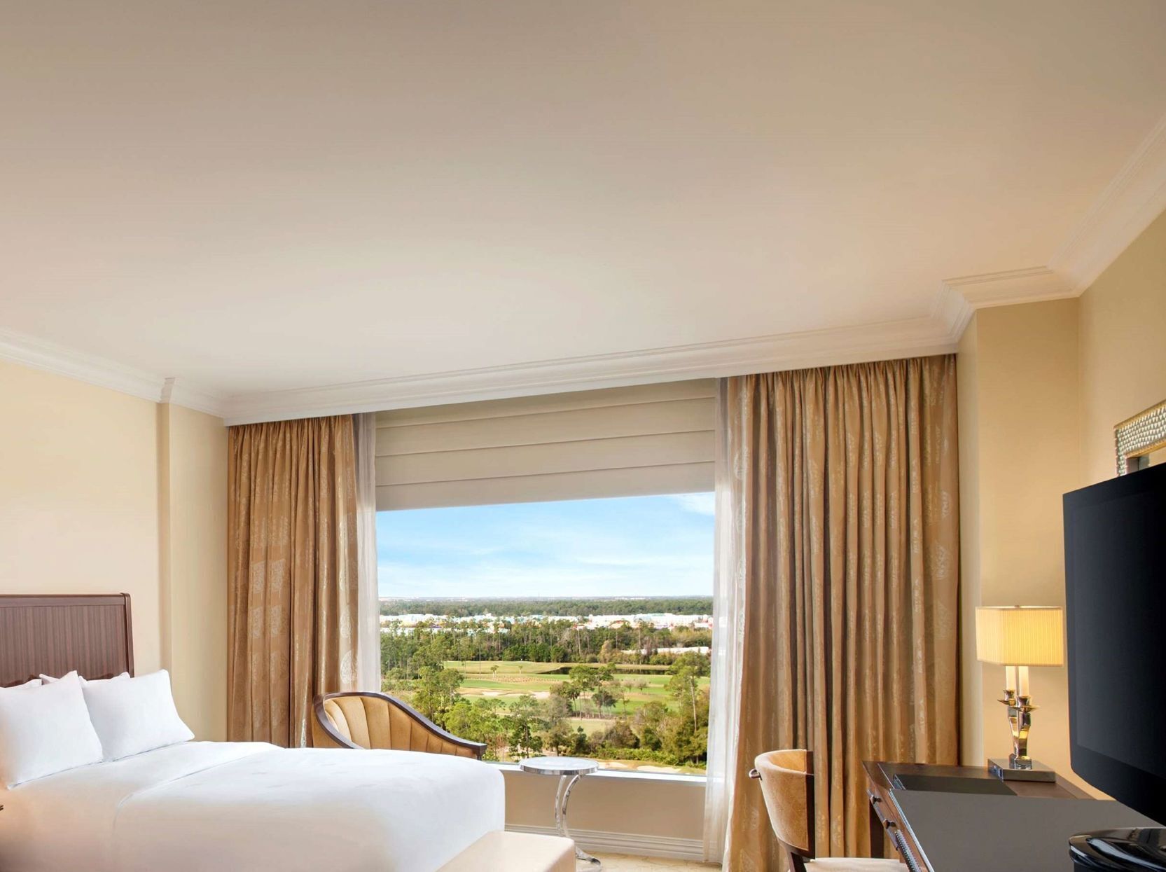 1 bedroom, Frette Italian sheets, premium bedding, pillow-top beds