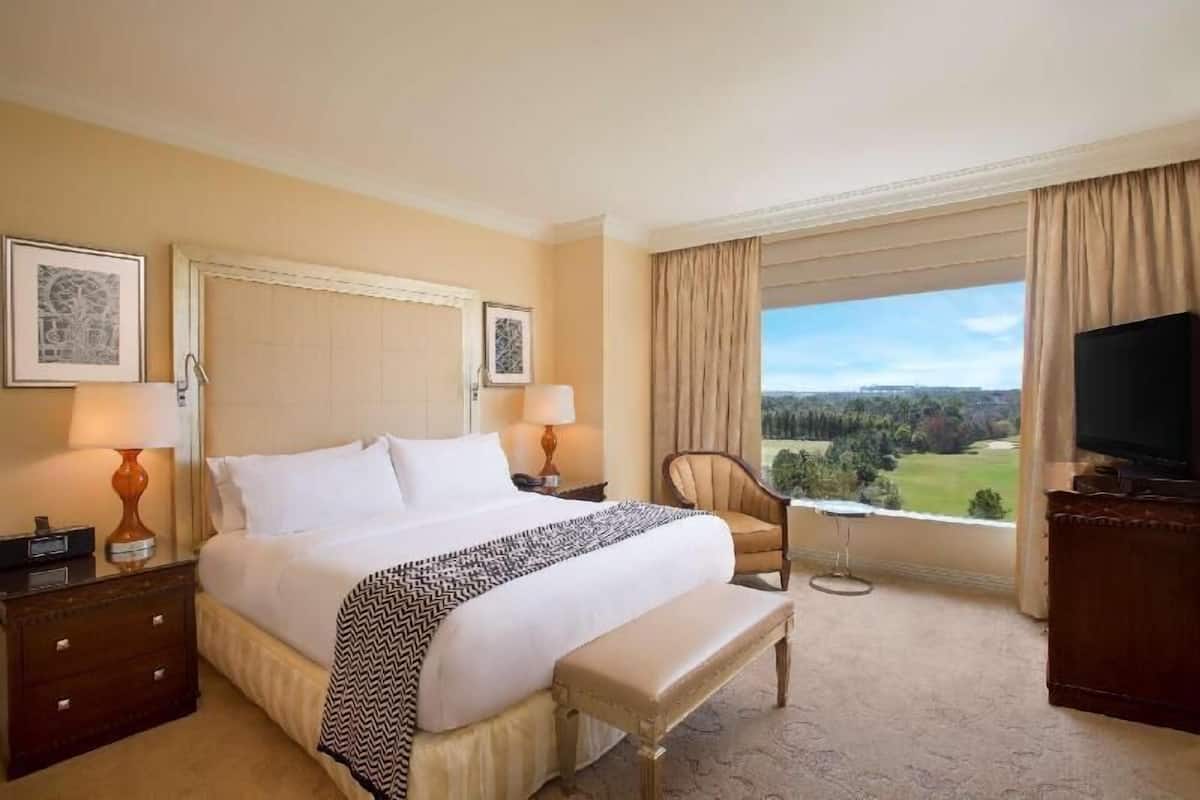 1 bedroom, Frette Italian sheets, premium bedding, pillow-top beds