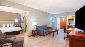 Chambre Standard, 1 trĂšs grand lit, non-fumeurs (One-Bedroom Suite) | Coffres-forts dans les chambres, bureau