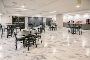Free daily buffet breakfast