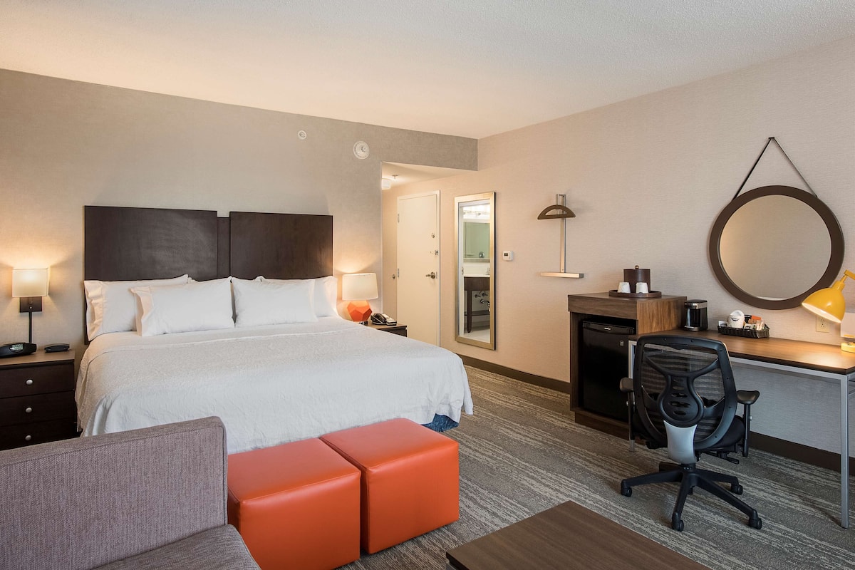 1 bedroom, in-room safe, desk, laptop workspace