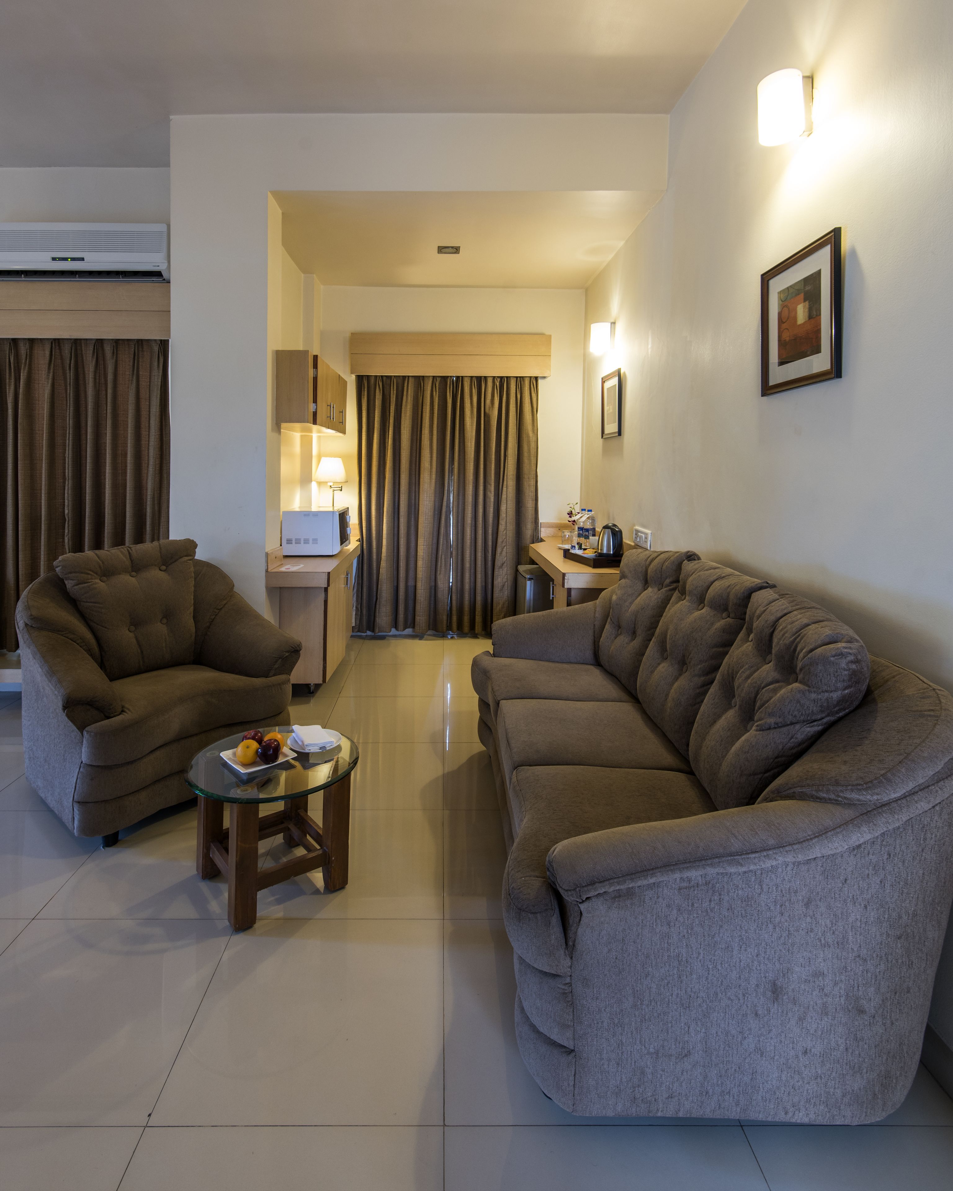 Premium Room | Premium bedding, in-room safe, desk, iron/ironing board