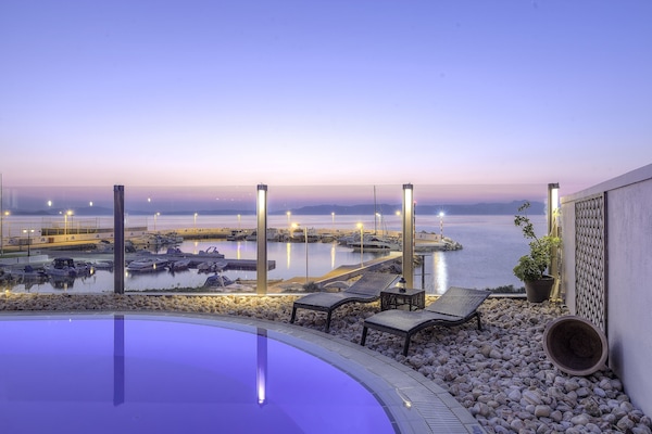 Seasonal outdoor pool, pool umbrellas