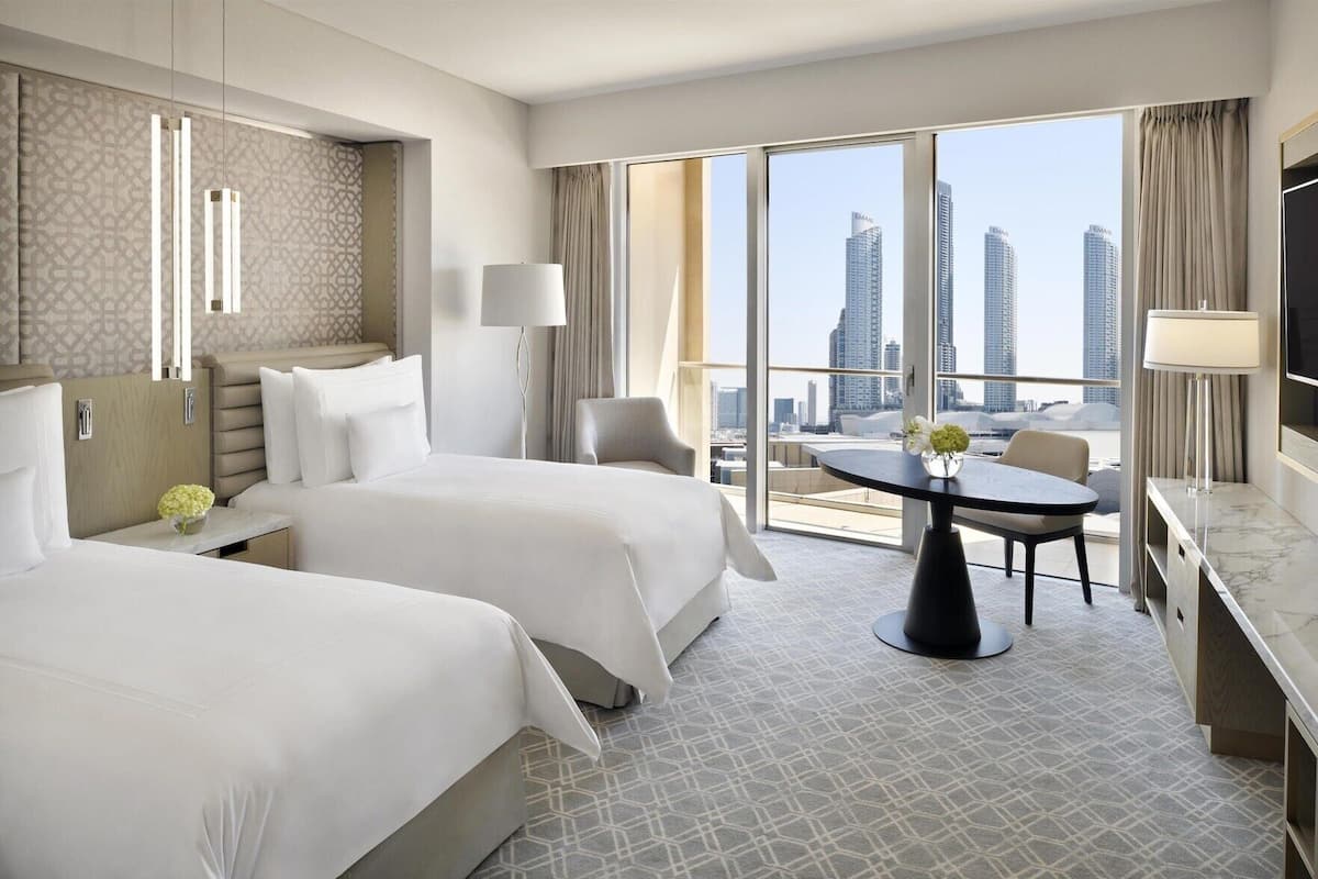 Ropa de cama de alta calidad y minibar