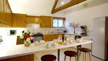 تناول الطعام