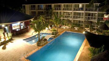 Orchid Room | 1 bedroom, premium bedding, in-room safe, desk