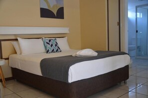 Escriptori, bressols, wifi gratuïta i roba de llit 