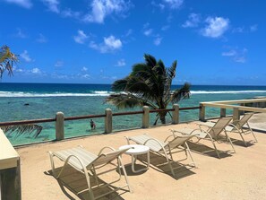 Sun deck - Club Raro Resort – Adults Only (Rarotonga)