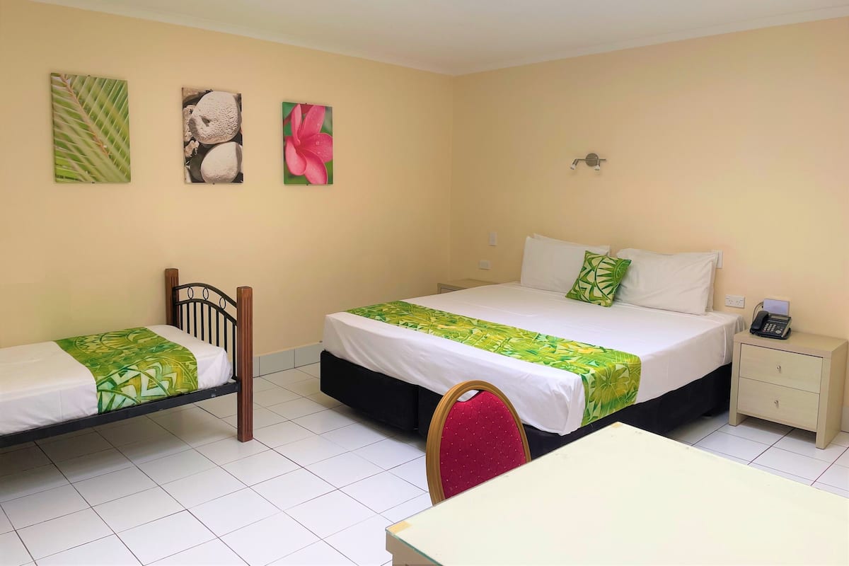 Studio Apartment | In-room safe, individually furnished, free WiFi, bed sheets