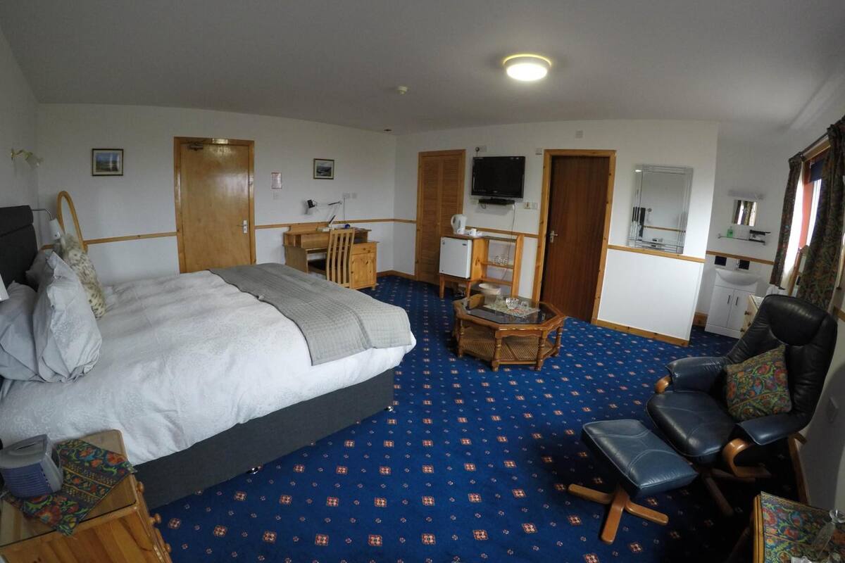 1 bedroom, premium bedding, individually decorated