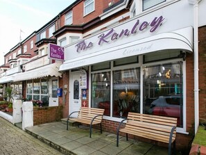 Exterior - Kenley Hotel (Blackpool)