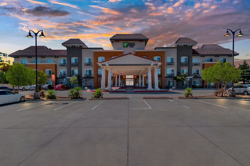 Holiday Inn Express Hotel & Suites Banning by IHG