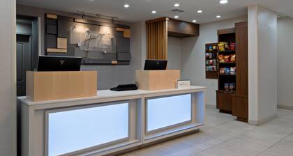 Holiday Inn Express Hotel & Suites Fresno South by IHG
