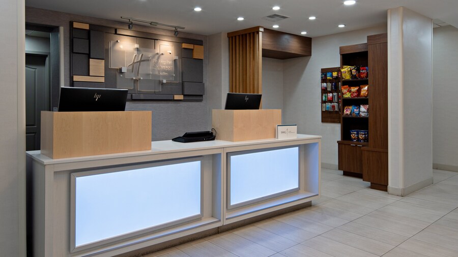 Holiday Inn Express Hotel & Suites Fresno South by IHG