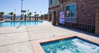 Holiday Inn Express Hotel & Suites Fresno South by IHG