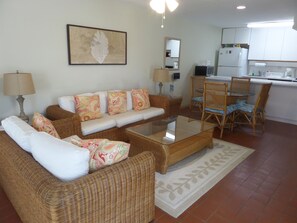 Suite, 1 Bedroom, Beach View | Living area