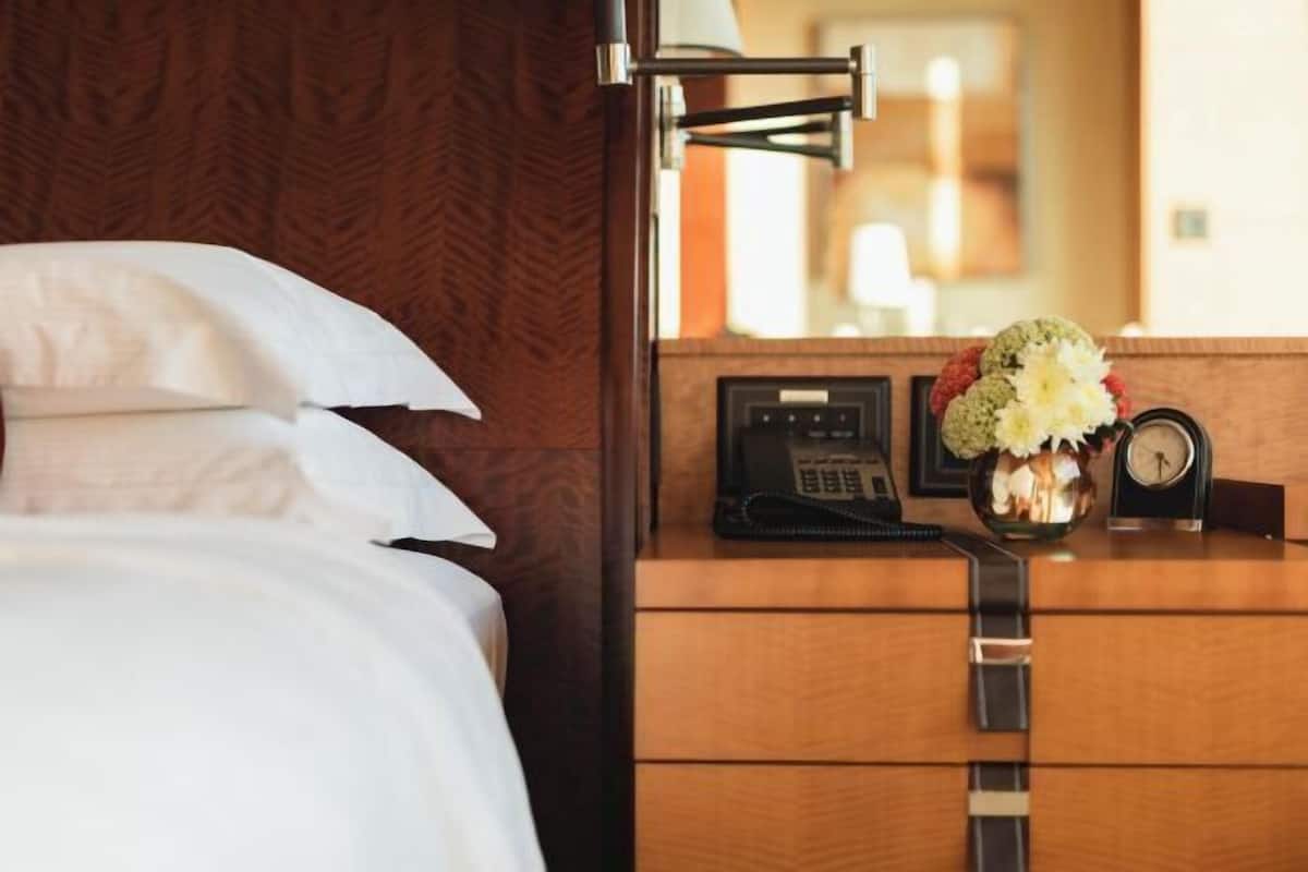 1 makuuhuone, ylelliset vuodevaatteet, untuvapeitot