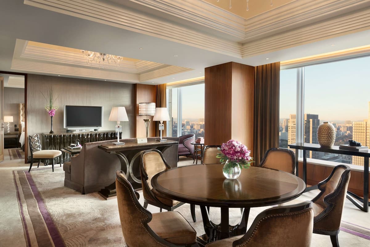 1 makuuhuone, ylelliset vuodevaatteet, untuvapeitot