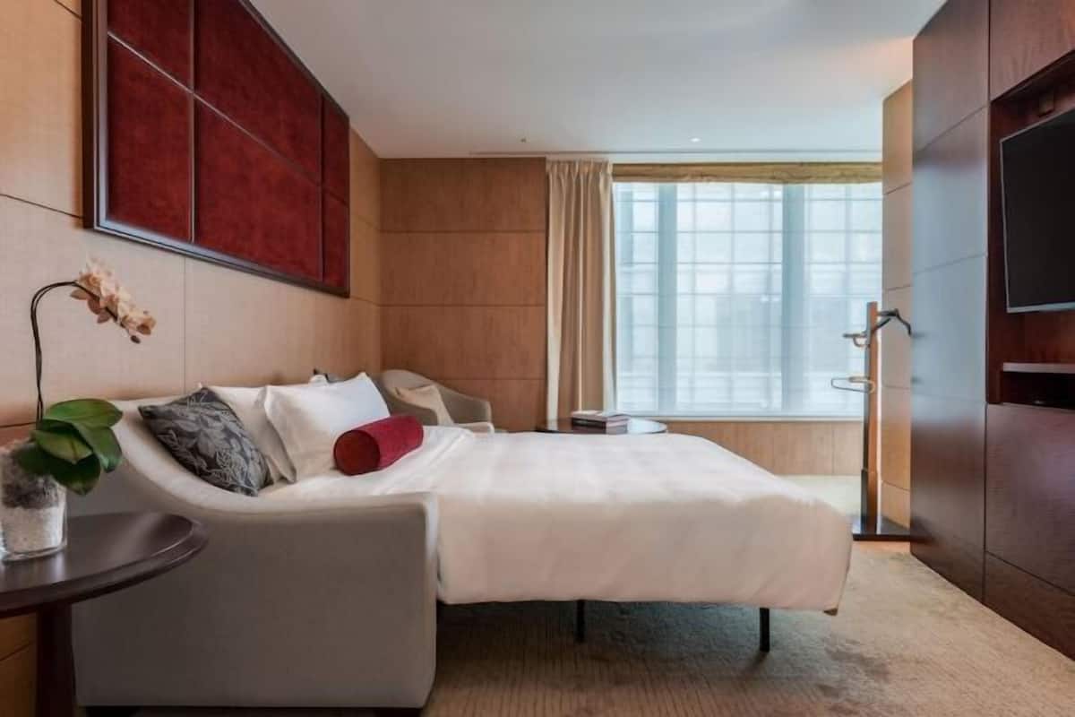 1 makuuhuone, ylelliset vuodevaatteet, untuvapeitot