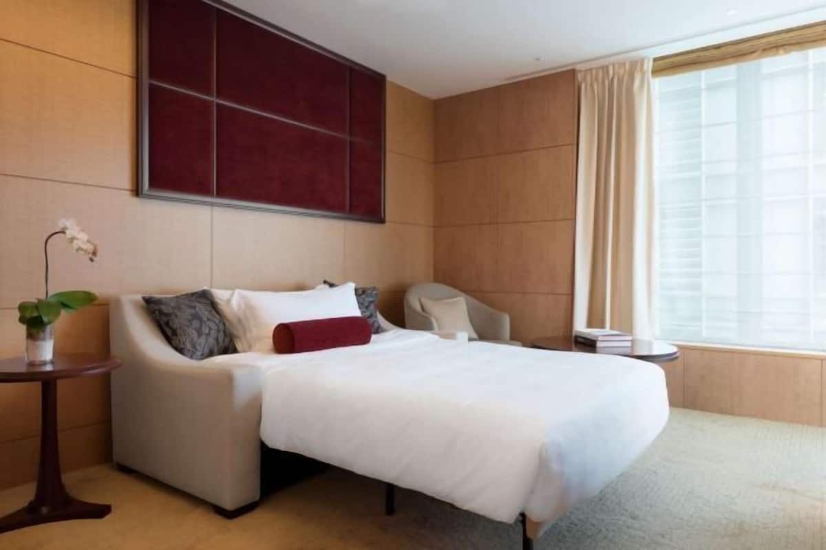 1 makuuhuone, ylelliset vuodevaatteet, untuvapeitot