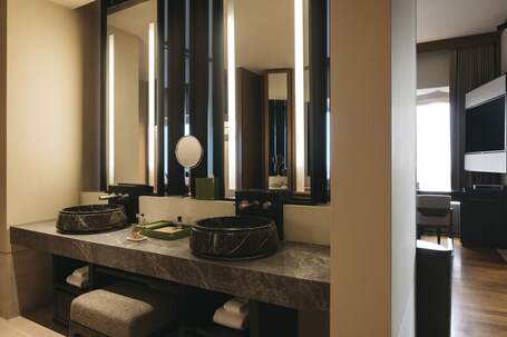 Capella Singapore - Image 72