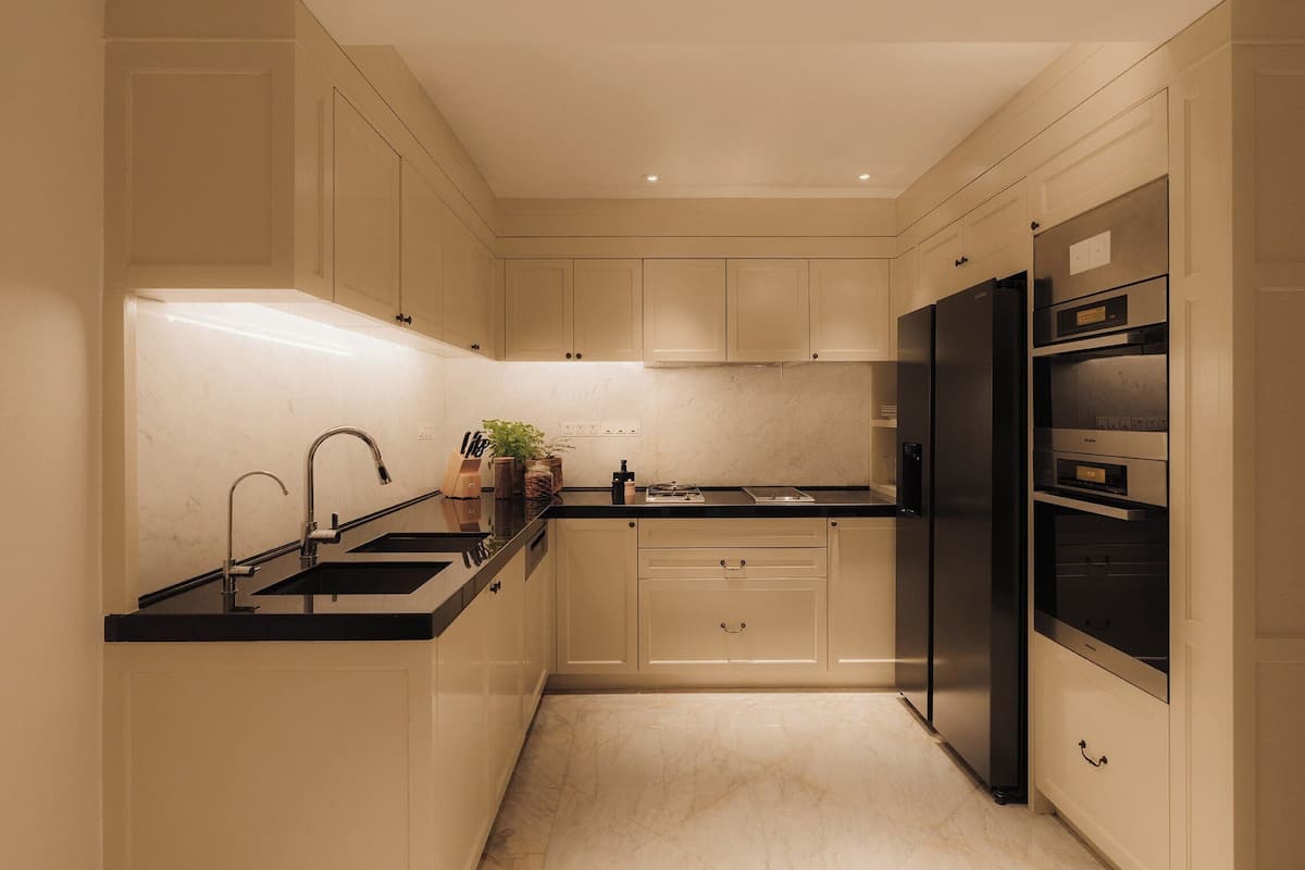 colonial manor | private kitchen | espresso maker