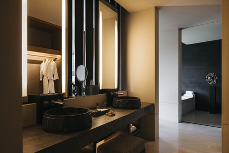 Capella Singapore - Image 30
